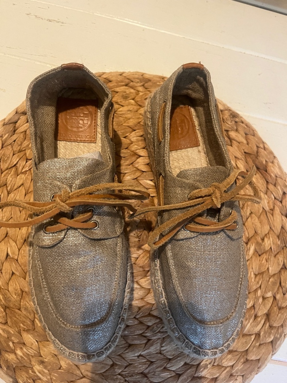 Tory Burch Men's Linen-Blend Boat Shoes in Taupe with Brown Laces